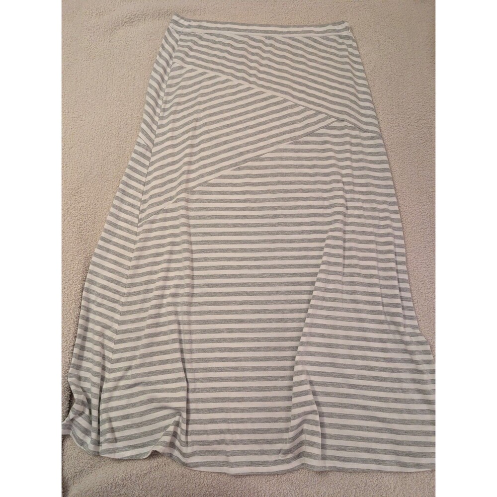 Mix & Co Gray and White Striped Flowy Maxi Skirt Women's Plus 3XL